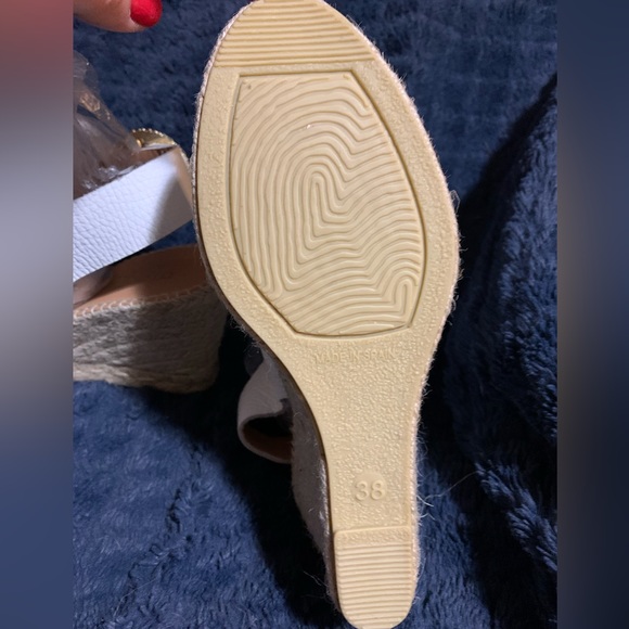 Maypol 7.5 White Leather Sandals - Picture 7 of 9